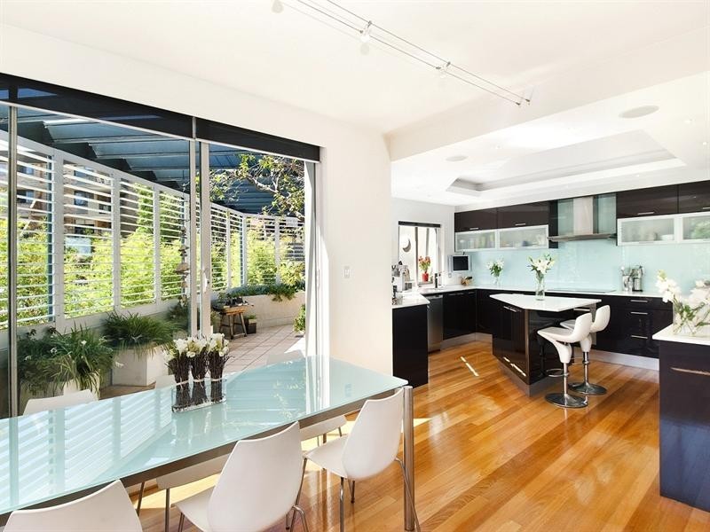 Apartment 8, 2 Hayes Street, Neutral Bay NSW 2089