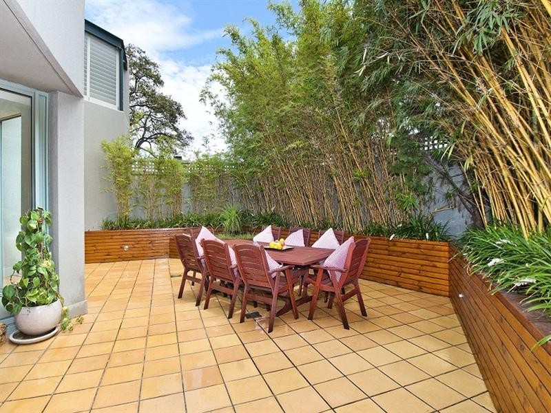 Apartment 8, 2 Hayes Street, Neutral Bay NSW 2089