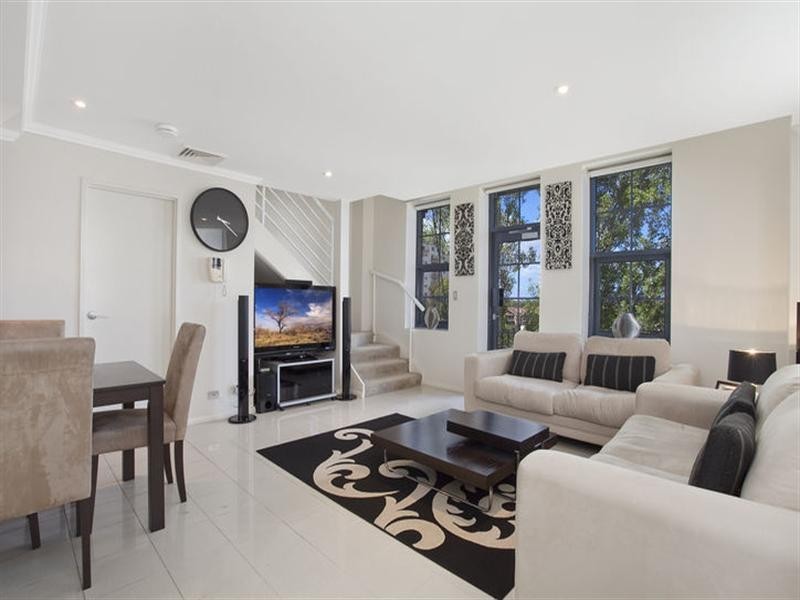 10/11 Herbert Street, St Leonards NSW 2065