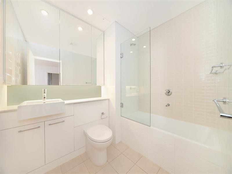 201/8 Duntroon Avenue, St Leonards NSW 2065