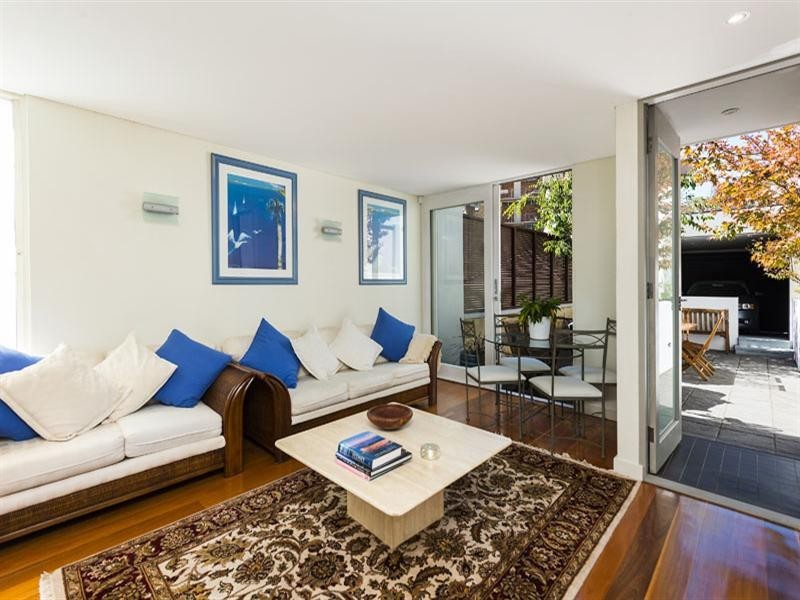 25 Peel Street, Kirribilli NSW 2061