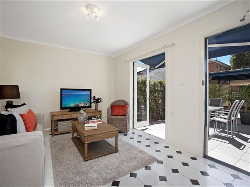 15 Huntington Street, Crows Nest NSW 2065