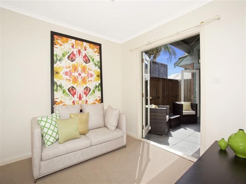 15 Huntington Street, Crows Nest NSW 2065