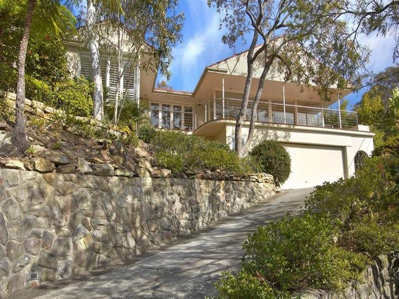 69 Sugarloaf Crescent, Castlecrag NSW 2068