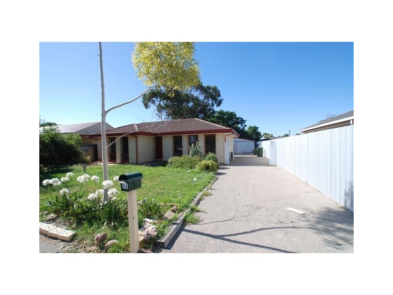 33 Irving Road, Aldinga Beach SA 5173
