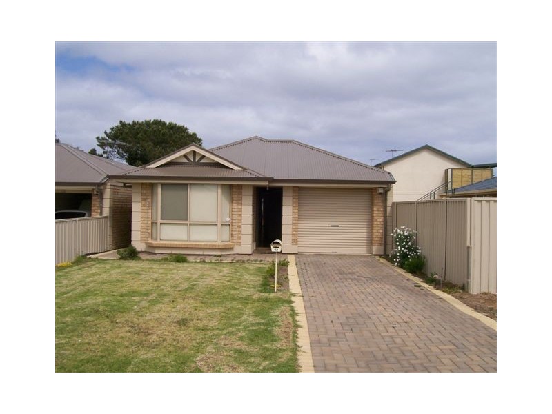 42 Whinnerah Avenue, Aldinga Beach SA 5173