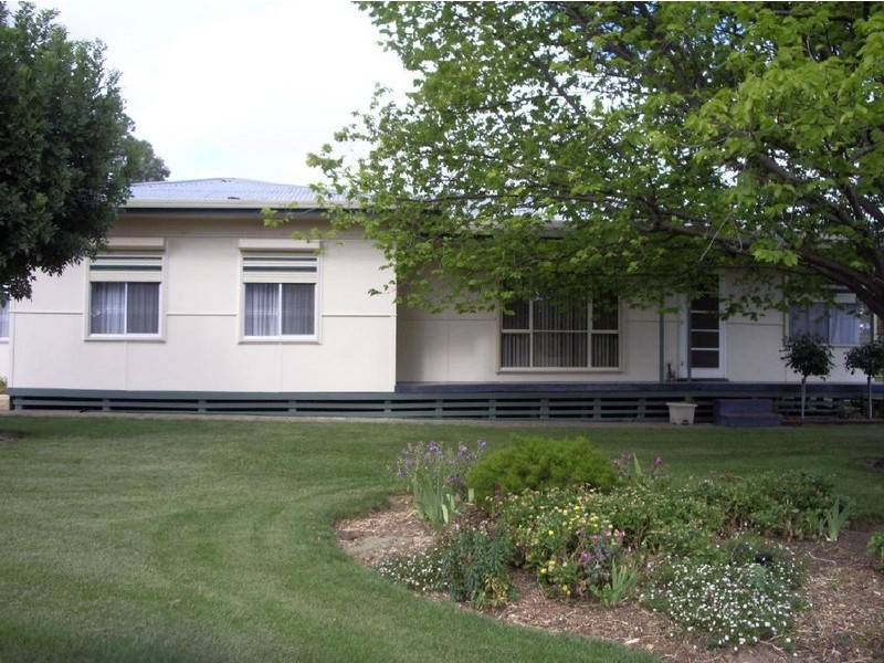 9 Eveline Street, Bordertown SA 5268