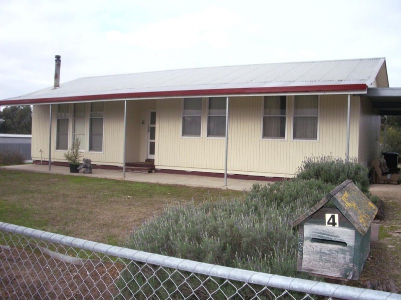 4 Green Street, Bordertown SA 5268