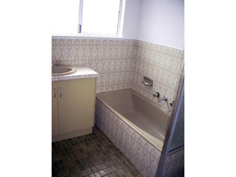 77 Venn Avenue, Bordertown SA 5268