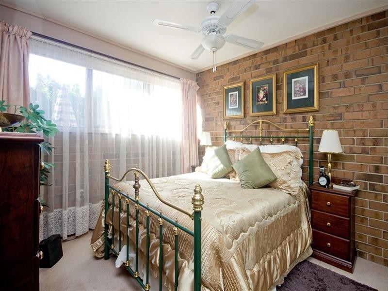 5 Beth Court, Pennington SA 5013