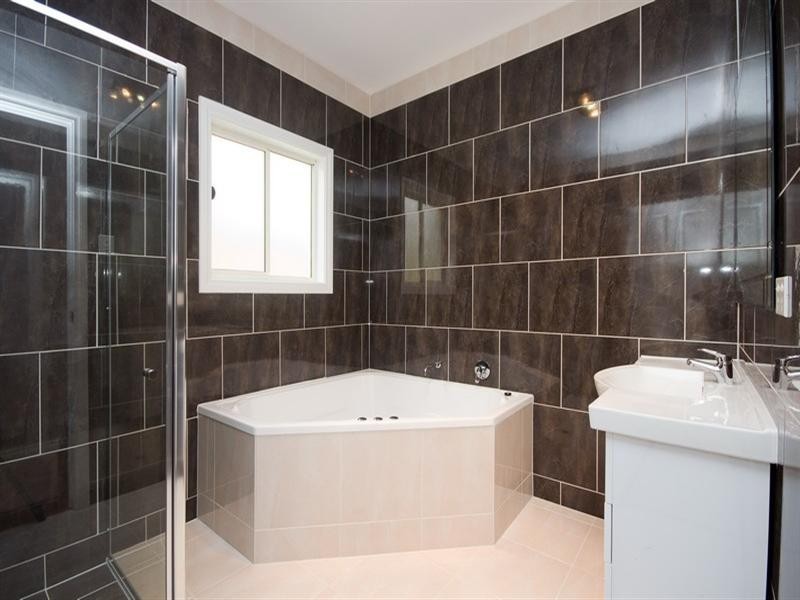 21a Broadford Crescent, Findon SA 5023