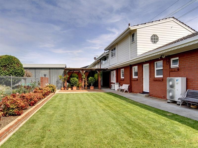 14 Meakin Terrace, Seaton SA 5023