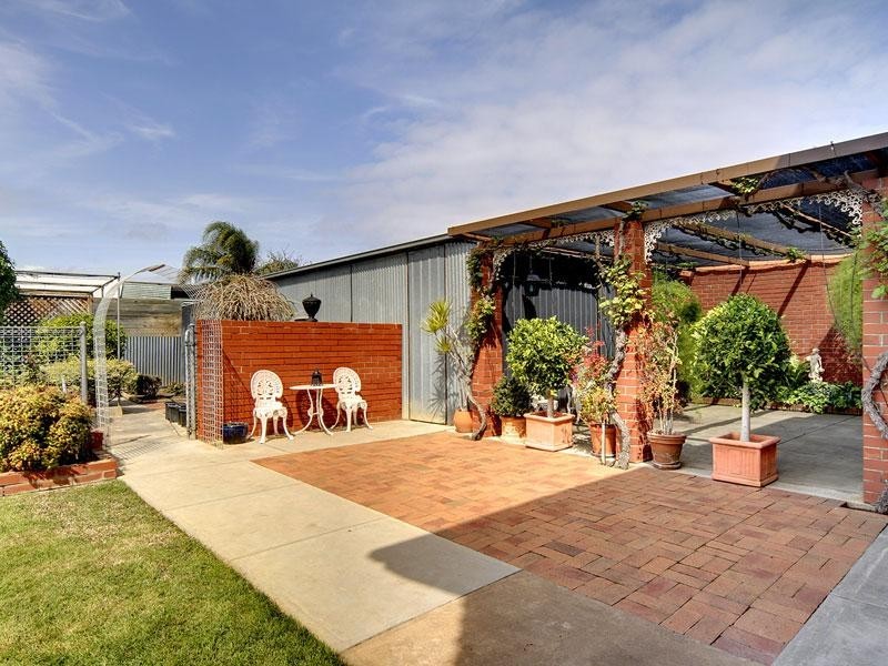 14 Meakin Terrace, Seaton SA 5023