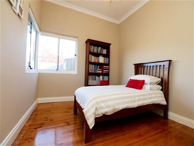 12 Greville Avenue, Flinders Park SA 5025