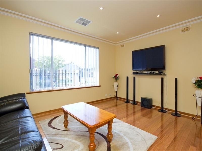 24 Avro Avenue, Hendon SA 5014