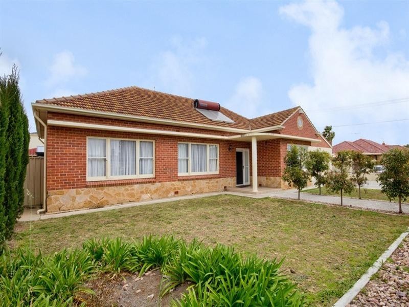 6 Squires Avenue, Seaton SA 5023