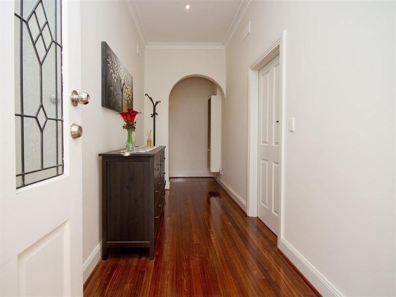 6 Squires Avenue, Seaton SA 5023