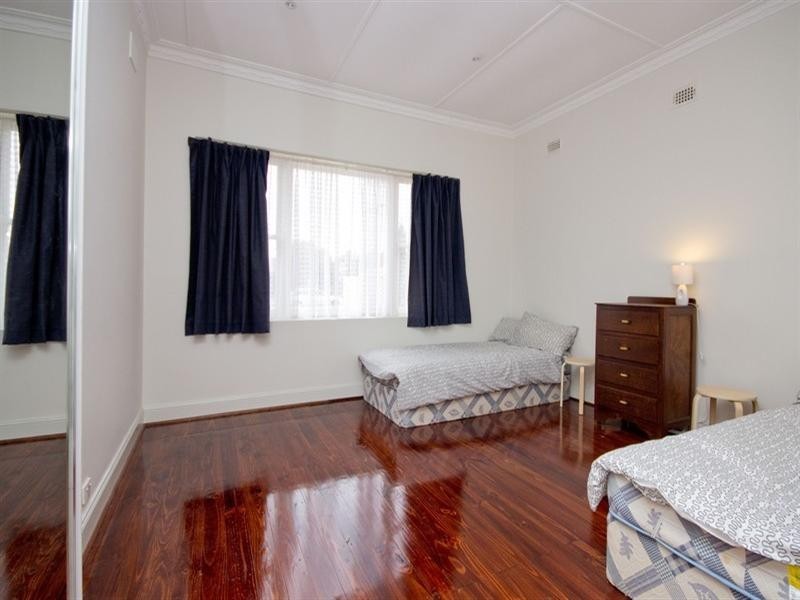 6 Squires Avenue, Seaton SA 5023