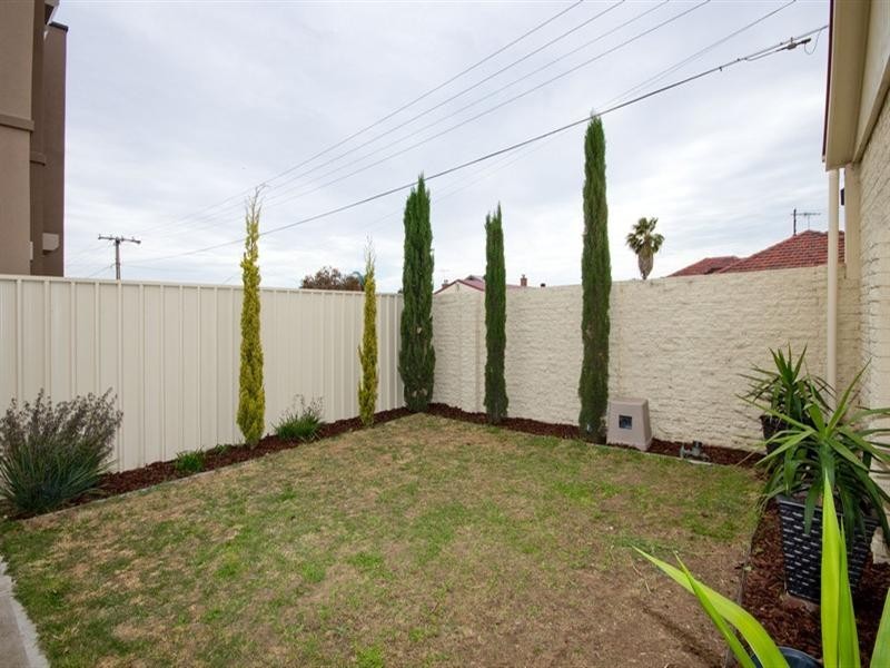 6 Squires Avenue, Seaton SA 5023