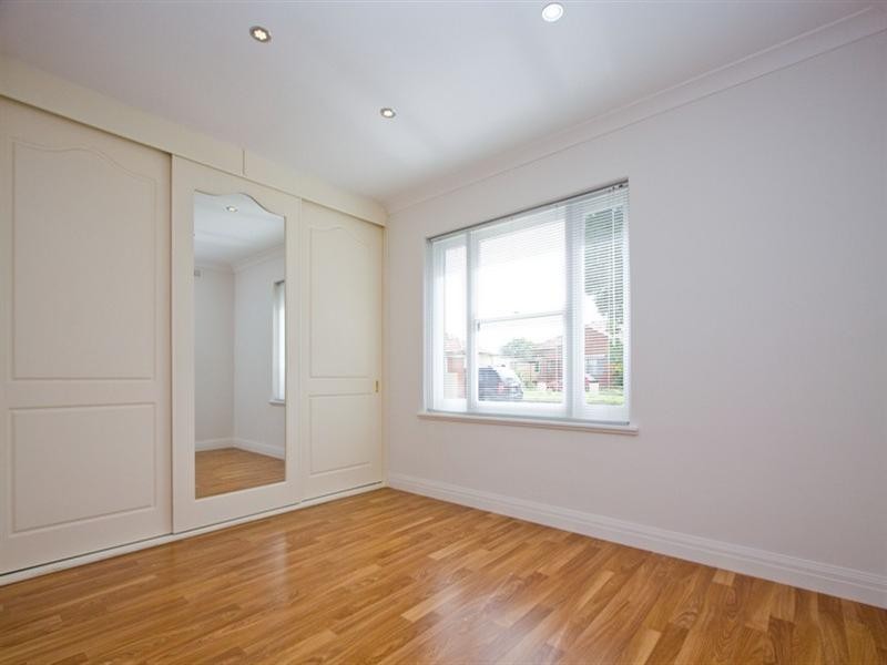 1 Haynes Crescent, Woodville South SA 5011