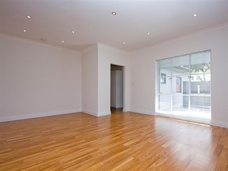 1 Haynes Crescent, Woodville South SA 5011