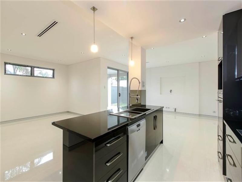 46a Lakeview Avenue, West Lakes SA 5021