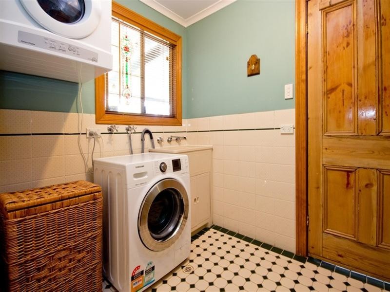 14 Lee Terrace, Rosewater SA 5013