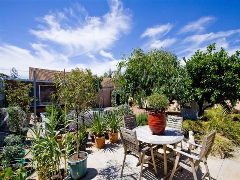 12 Wyreema Street, Largs North SA 5016