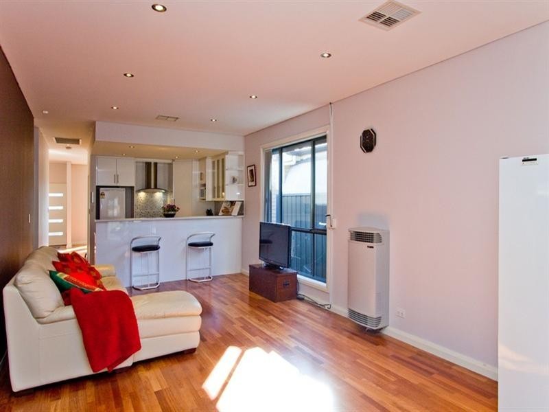8c Fidock Avenue, Seaton SA 5023