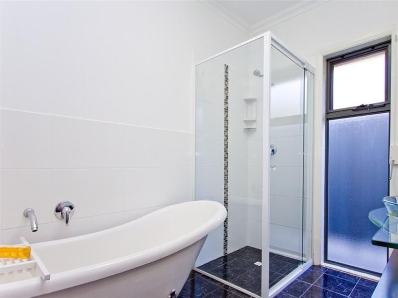 8c Fidock Avenue, Seaton SA 5023