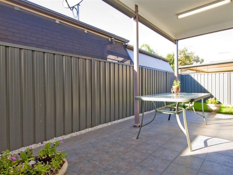 8c Fidock Avenue, Seaton SA 5023