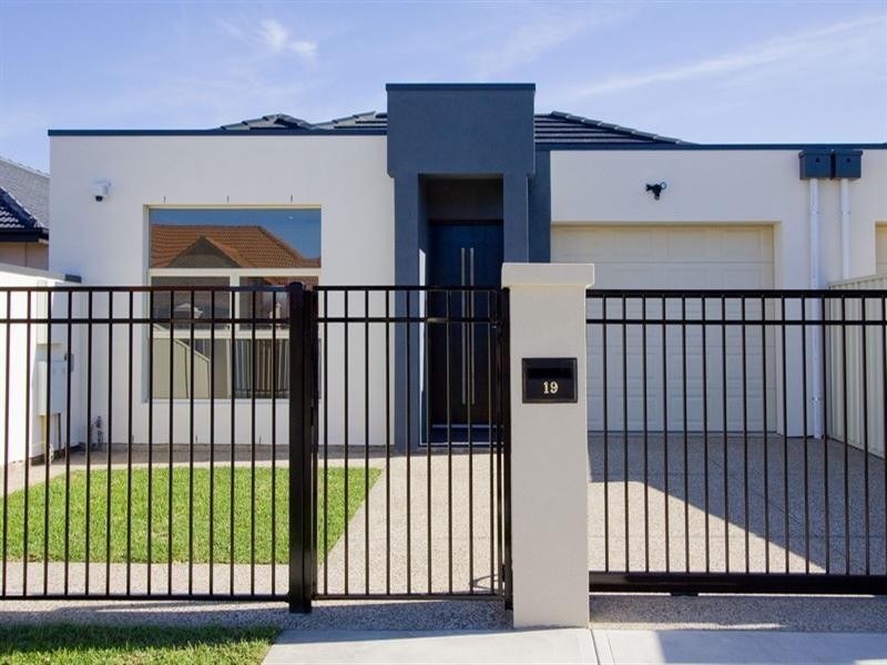 19 Honeyton Street, Seaton SA 5023