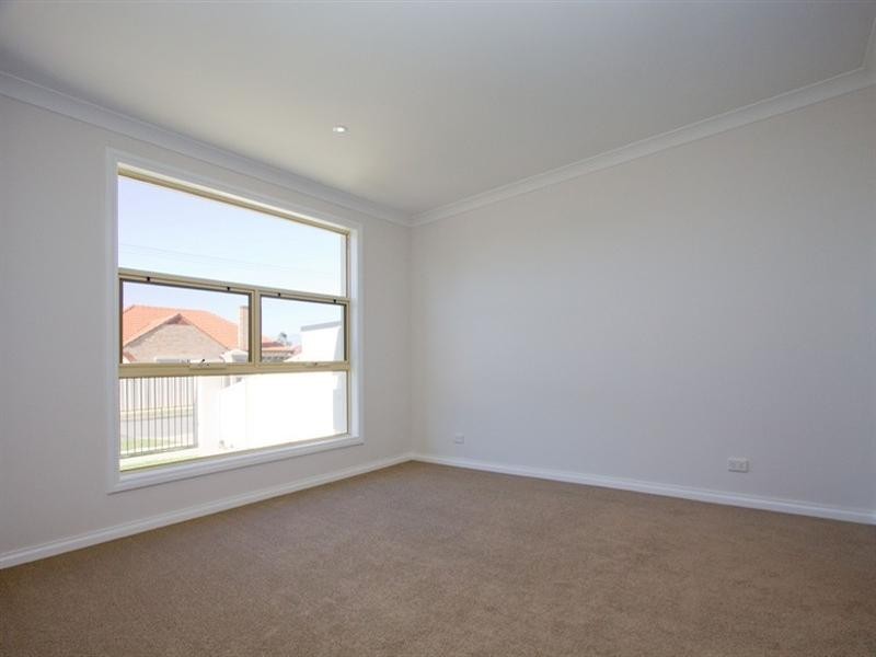 19 Honeyton Street, Seaton SA 5023