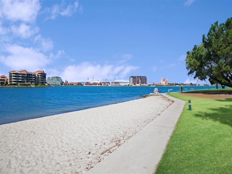 1/169 Military Road, Tennyson SA 5022