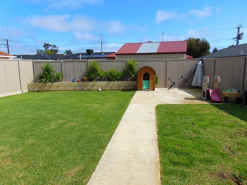 12 Yellow Gum Avenue, Athol Park SA 5012