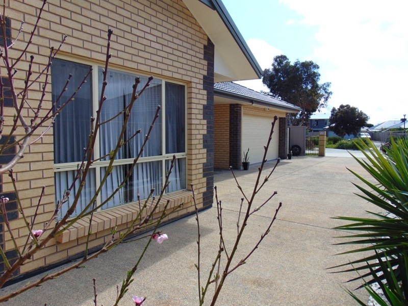 12 Yellow Gum Avenue, Athol Park SA 5012