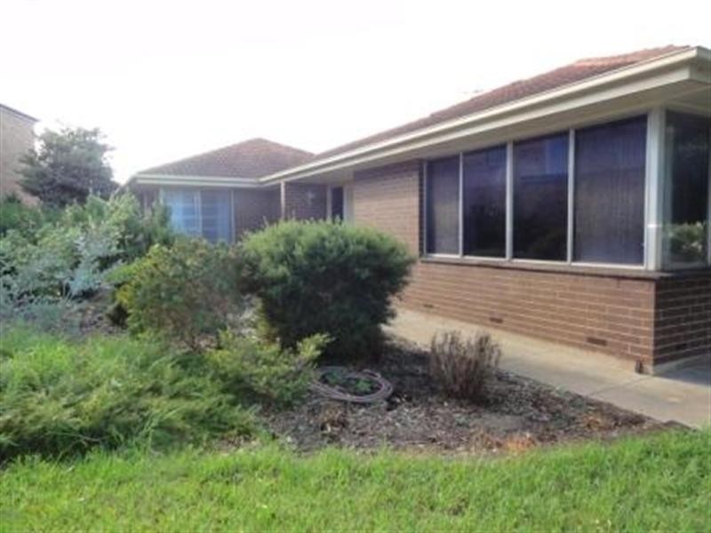 6 Pine Lodge Crest, Grange SA 5022