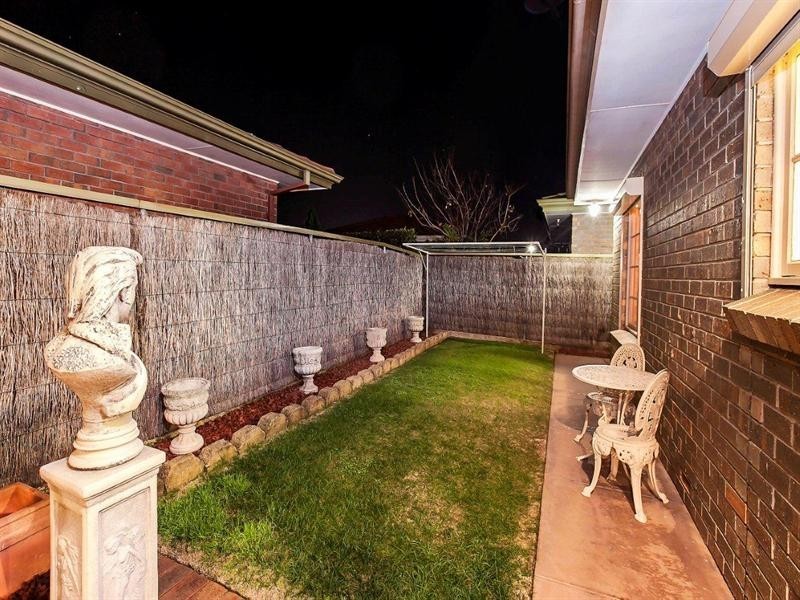 2/14 Cocos Grove, West Lakes SA 5021