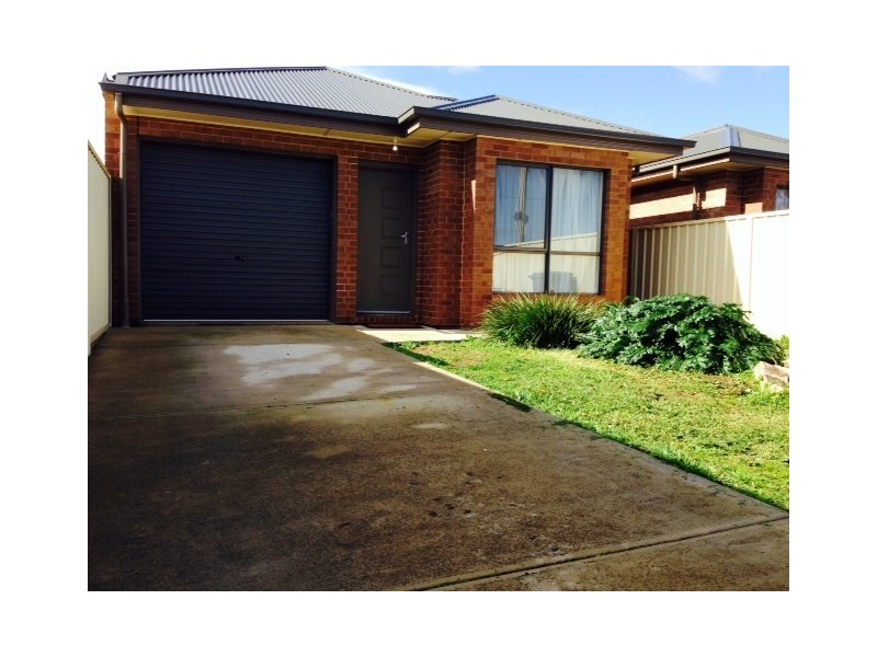 4A Tenth Avenue, Woodville North SA 5012