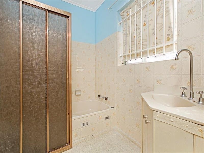 44 Honeyton Street, Seaton SA 5023