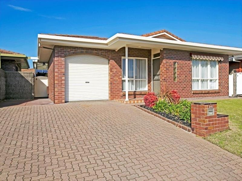 1/1 Cocos Grove, West Lakes SA 5021