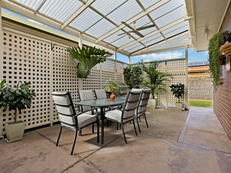 1/1 Cocos Grove, West Lakes SA 5021