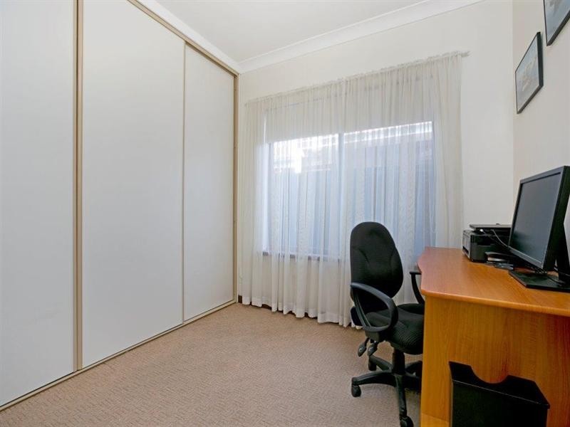 1/1 Cocos Grove, West Lakes SA 5021