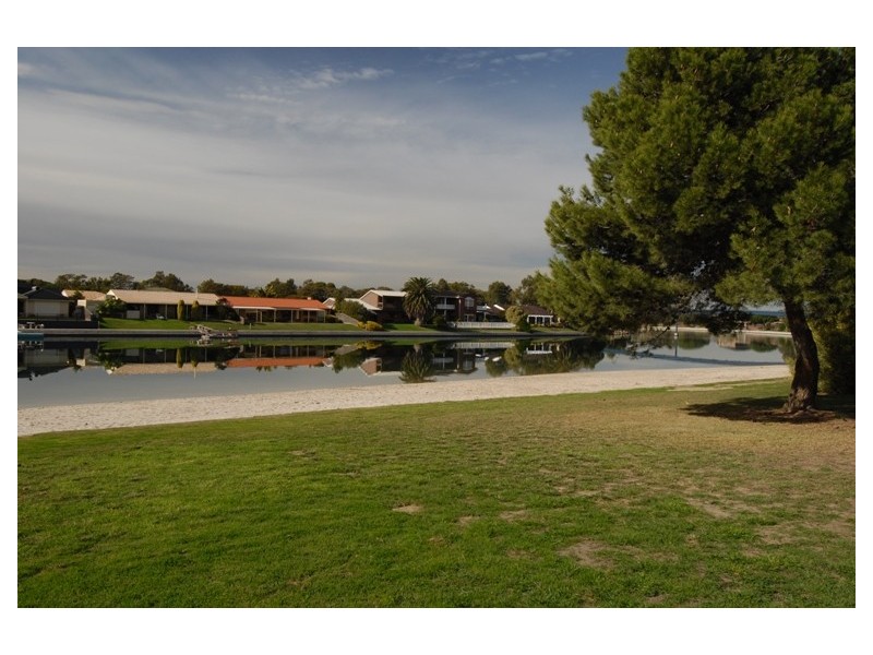 House1/10 Cocos Grove, West Lakes SA 5021