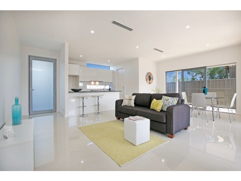 3/30 West Lakes Boulevard, Albert Park SA 5014