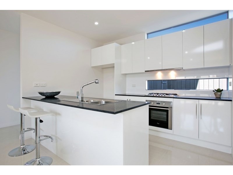 3/30 West Lakes Boulevard, Albert Park SA 5014
