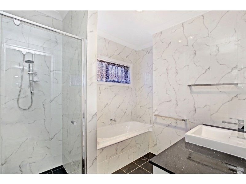 19a Honeyton Street, Seaton SA 5023