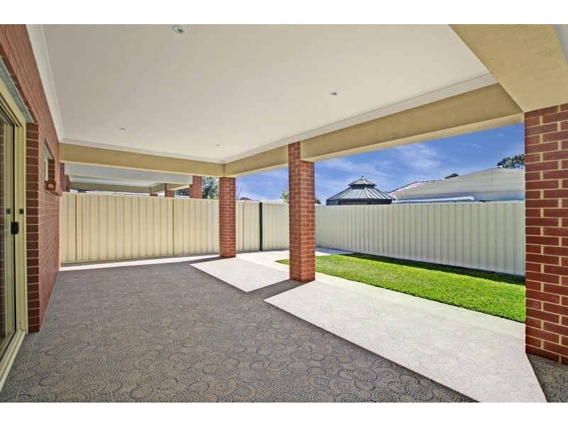 19a Honeyton Street, Seaton SA 5023