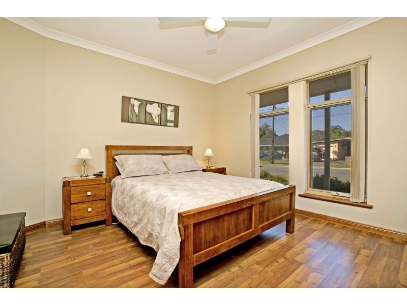 24a Sharpie Crescent, Grange SA 5022