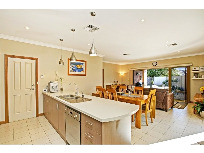 24a Sharpie Crescent, Grange SA 5022